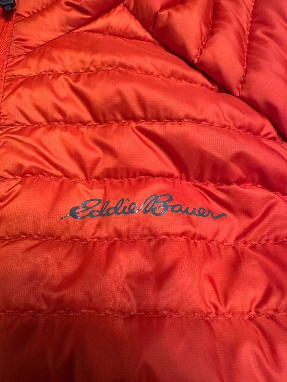 Eddie Bauer First Accent StormDown 800 Women's Petite Hooded Puffer Jacket - Picture 2 of 13